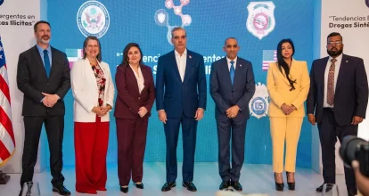 Encargada de Negocios de EE.UU. destaca compromiso de Abinader contra drogas sintéticas