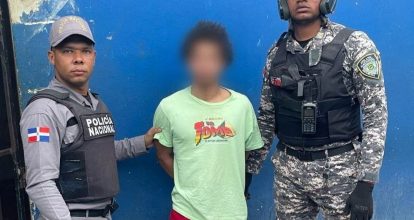 Arrestan a “El campesino” con 97 porciones de presuntas sustancias ilícitas en La Romana