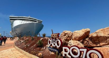 ¡Histórico! Llega a Cabo Rojo crucero Oasis of the Seas, uno de los más grandes del mundo