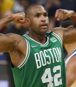 Celtics derrotan en la segunda mitad a Magic y avanzan en playoffs de la NBA