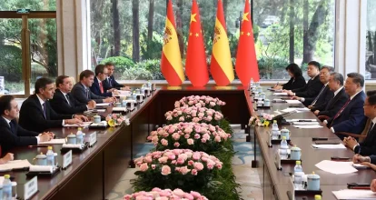 China califica de exitosa y amistosa la visita de Sánchez