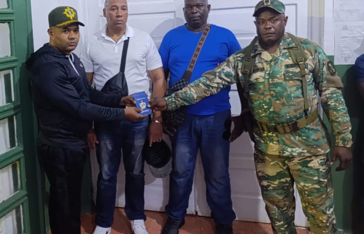 Detienen dos cubanos indocumentados en Mao; entraron por Haití