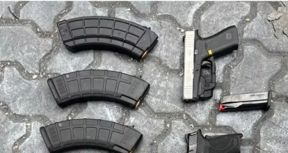 Confiscan arsenal y presunta marihuana en envío desde EE.UU. al puerto de Haina