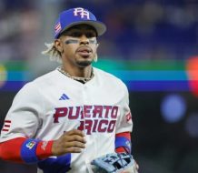 Puertorriqueño Lindor continúa azotando picheo en Grandes Ligas