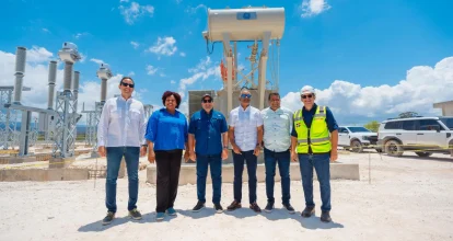 Paliza, Santos y Freund recorren zonas de tierras raras en Pedernales