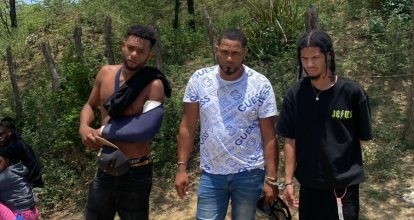 Apresan tres dominicanos por transportar 41 indocumentados en Montecristi
