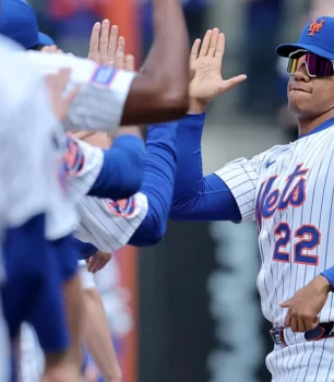 Juan Soto hace su debut en Queens y Mets vence 5-0 a Toronto