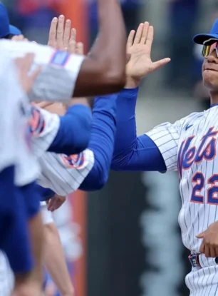 Juan Soto hace su debut en Queens y Mets vence 5-0 a Toronto