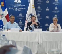 MICM convoca a sector público y privado ante anuncio arancelario de Estados Unidos; activa mesas intersectoriales