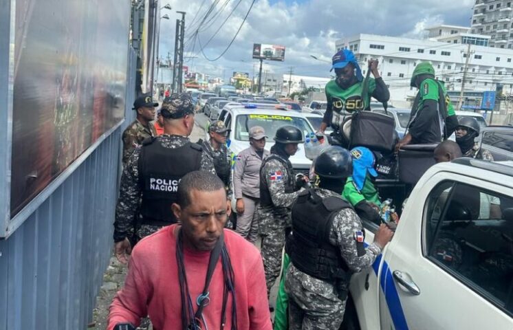 Alcaldia DN y PN realizan operativo conjunto para garantizar orden en el Distrito Nacional