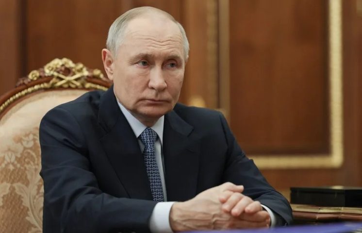 Putin contesta al ultimátum de Trump con una tregua pascual de 30 horas
