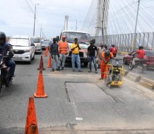 Inician trabajos de reconstrucción de puente de la 17