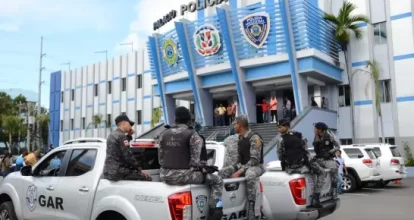 Policía Nacional suspende y envía al Ministerio Público personal del Departamento Operativo en Jarabacoa tras fuga de detenido