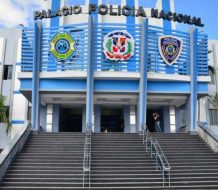Policía Nacional apresa a tres hombres implicados en múltiples robos a residencias en sectores del Distrito Nacional
