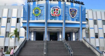 Policía Nacional apresa a tres hombres implicados en múltiples robos a residencias en sectores del Distrito Nacional