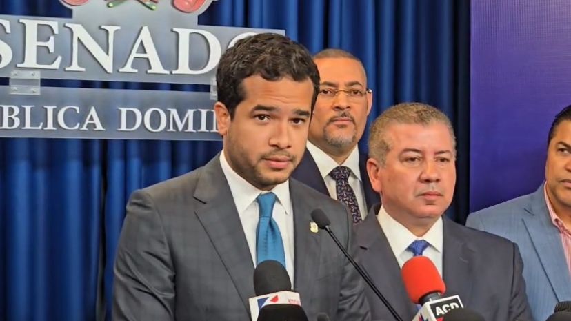 Fuerza del Pueblo somete dos proyectos de ley para fortalecer la gestión de riesgos y el control de obras públicas