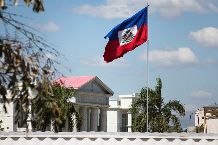 Haití impulsa el diálogo con República Dominicana y busca reabrir su aeropuerto principal
