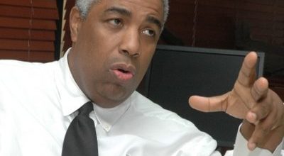 Peña Guaba advierte que Abinader podría verse forzado a postularse en 2028