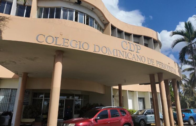 CDP Distrito Nacional reconoce la trayectoria de destacados periodistas