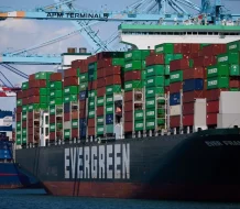 Puerto de Los Ángeles prevé caída del 35 % por aranceles