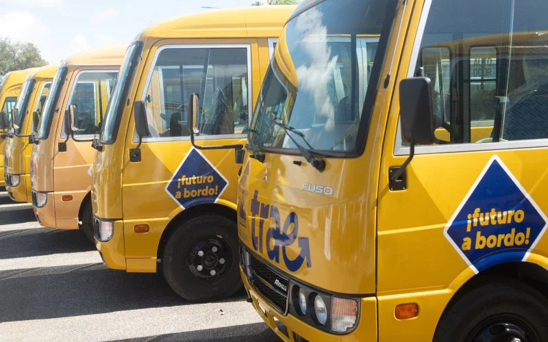 Llegan a Samaná los primeros autobuses eléctricos del sistema TRAE
