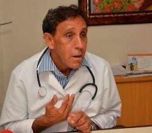 Doctor Cruz Jiminián aclara que esta en perfecta salud 