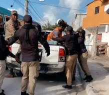 Detienen 111 haitianos en condición migratoria irregular durante operativos en Friusa y Verón