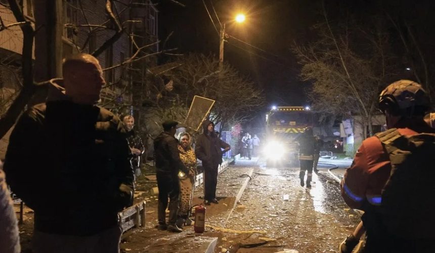 Al menos 14 muertos en un ataque ruso contra Krivi Rig, la ciudad natal de Zelenski