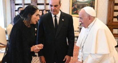 Abinader y la primera dama viajarán a Roma para asistir a misa funeral por el papa Francisco