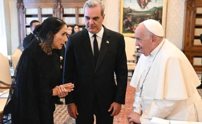 Abinader y la primera dama viajarán a Roma para asistir a misa funeral por el papa Francisco