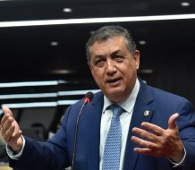 Gustavo Sánchez: ¿Faride, es que se te han subido los humos a la cabeza? 