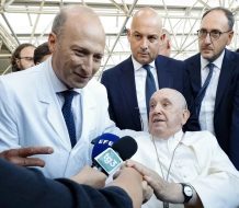 El médico del papa revela sus últimos instantes de vida y que quería «morir en casa»