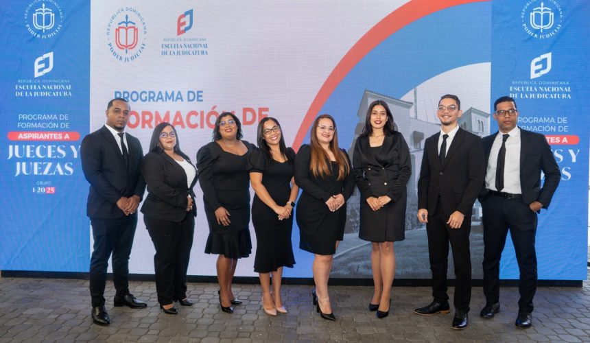 Nueva promoción de jueces ingresa a la Escuela de la judicatura para su formación 