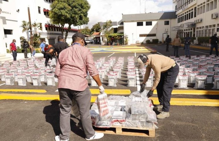 Cinco meses de silencio: el misterio tras las 9.8 toneladas de cocaína incautadas en Caucedo