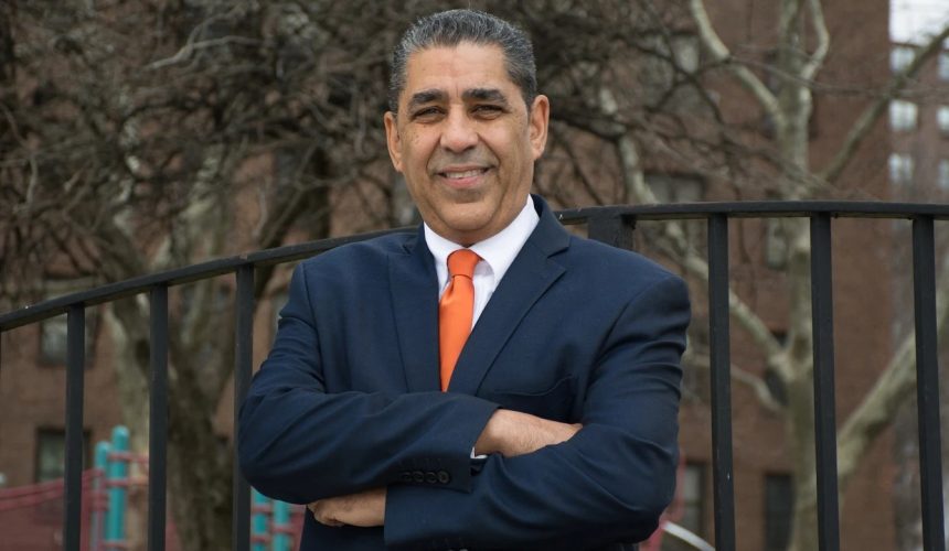 Avión con legisladores, incluido Adriano Espaillat, colisiona en aeropuerto de Washington