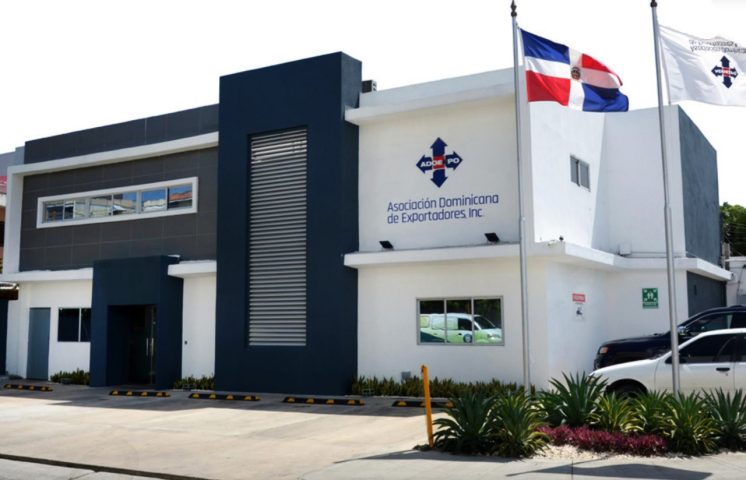 Adoexpo evalúa efectos del arancel del 10 % en la competitividad exportadora