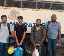 Fueron detenidos cinco cubanos y tres indios por violar normas migratorias