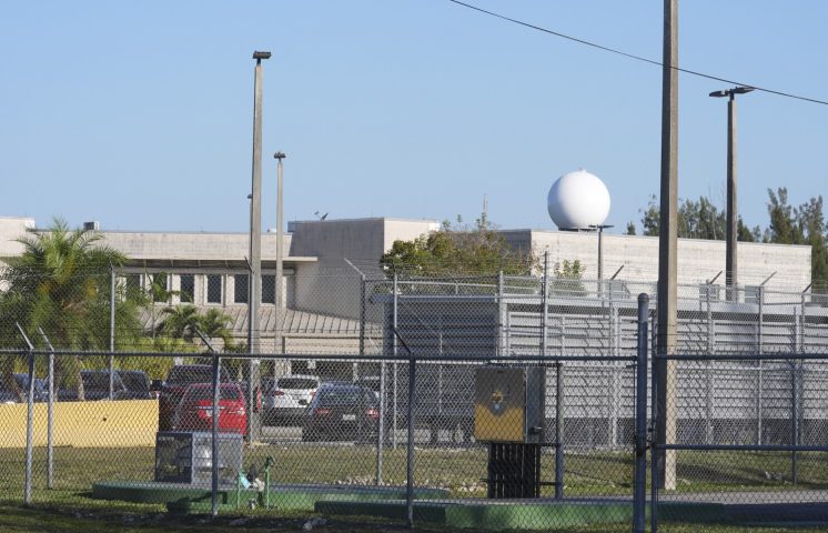 Aumentan las denuncias de abusos en centro de detención migratorio de EE.UU. 