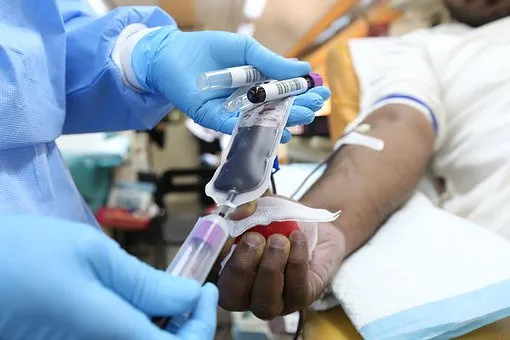 Llaman a la población a acudir a donar sangre; sólo hay 500 unidades disponibles