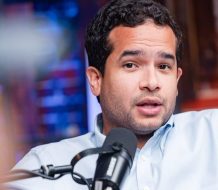 Omar Fernández: “Hay dinero, lo que falta es voluntad para apoyar a las familias con autismo”