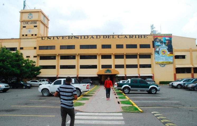 DGM y Unicaribe consolidan alianza para fortalecer la formación de agentes de interdicción migratoria