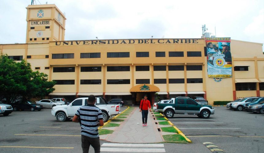 DGM y Unicaribe consolidan alianza para fortalecer la formación de agentes de interdicción migratoria