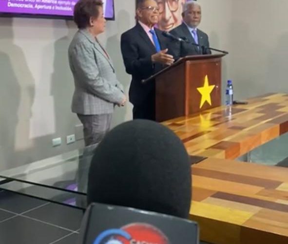 Comisión de Arbitraje del PLD impulsa consenso entre precandidatos presidenciales