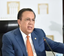 Valdez Albizu destaca resiliencia de economía dominicana ante incertidumbre global 