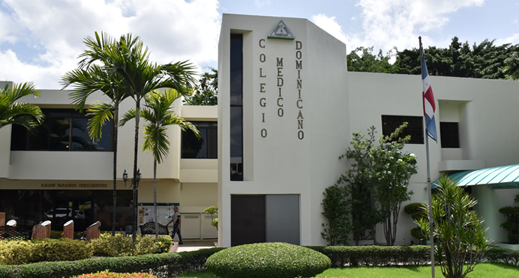 Gobierno y CMD se reunirán para discutir aumento salarial de médicos pensionados 