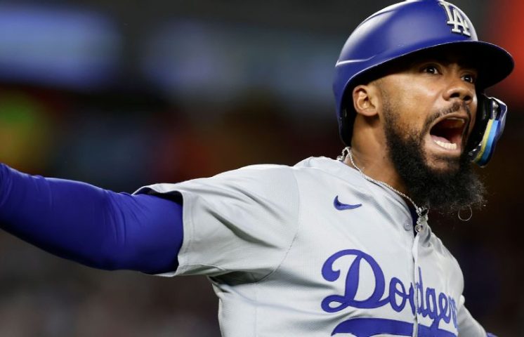 Teóscar consigue el jonrón 200; es el dominicano 32 en llegar a la cifra