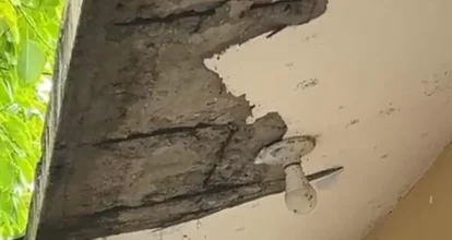 Parte del techo se desprende en escuela de Las Gordas, Nagua 