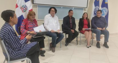 Facultad de Ciencias de la UASD celebra panel sobre aportes científicos de sus institutos 