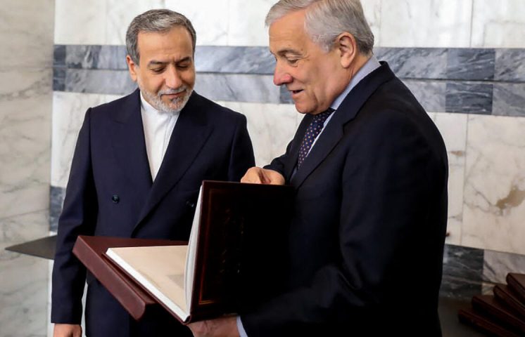 Irán y EEUU reanudan negociaciones nucleares en Roma en medio de tensiones por el enriquecimiento de uranio 
