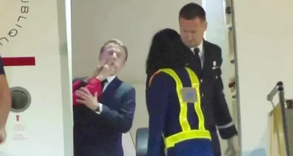 La peculiar llegada de Macron a Vietnam: ¿agresión o juego de pareja?  